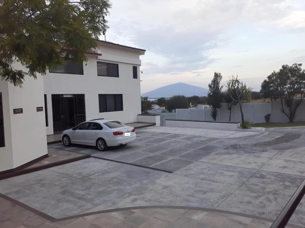 Hotel Candelero Yuriria Екстер'єр фото