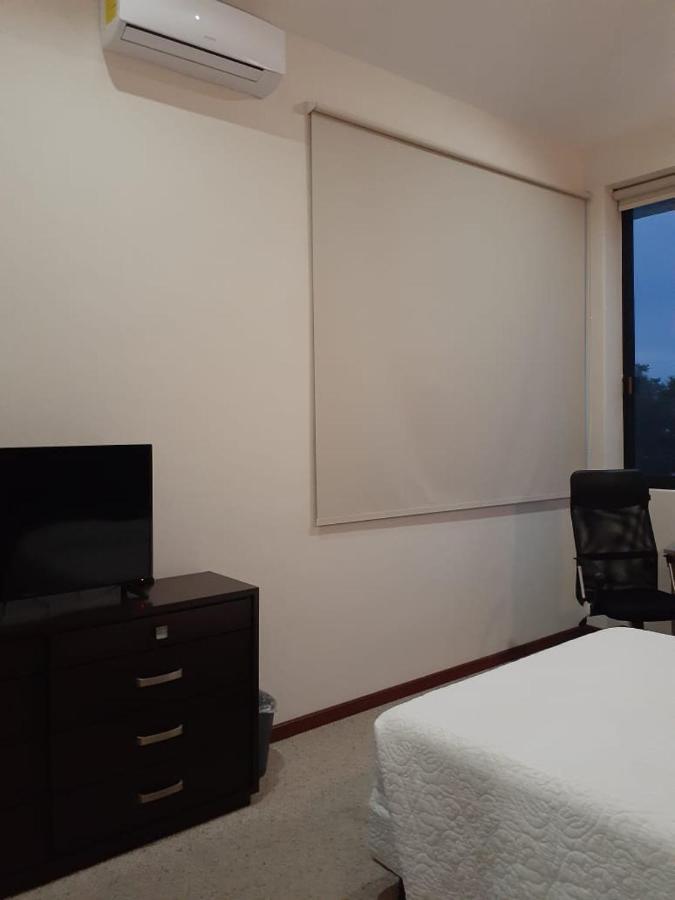 Hotel Candelero Yuriria Екстер'єр фото