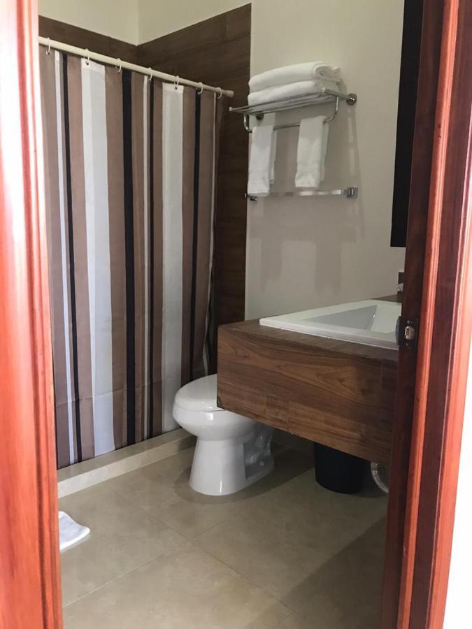 Hotel Candelero Yuriria Екстер'єр фото