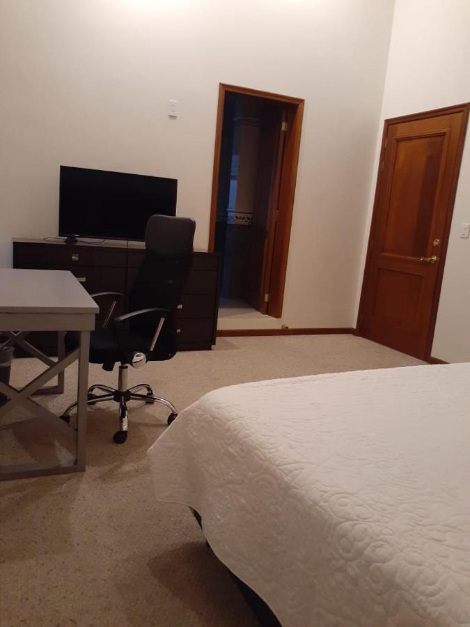 Hotel Candelero Yuriria Екстер'єр фото