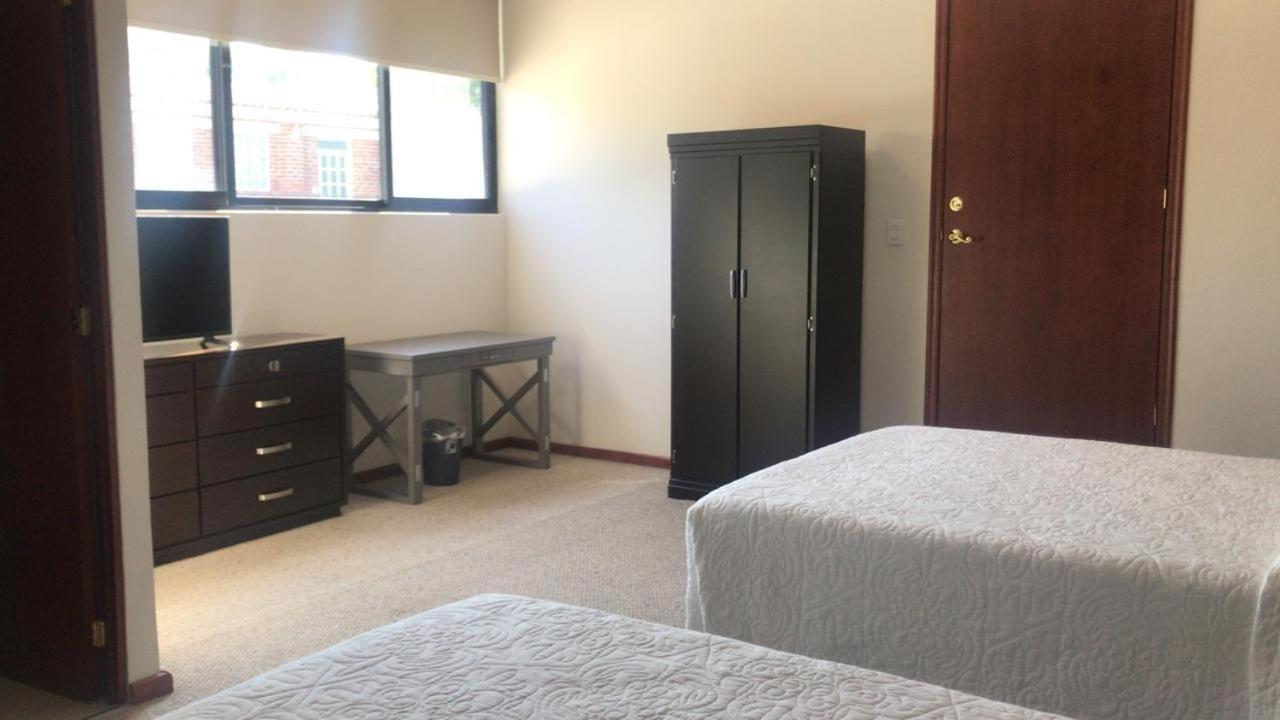 Hotel Candelero Yuriria Екстер'єр фото